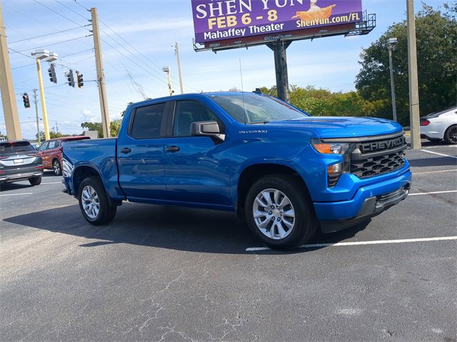 Used 2023 Chevrolet Silverado 1500 Custom image 4