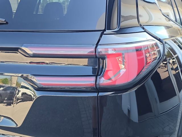 Certified 2025 GMC Acadia Elevation image 8