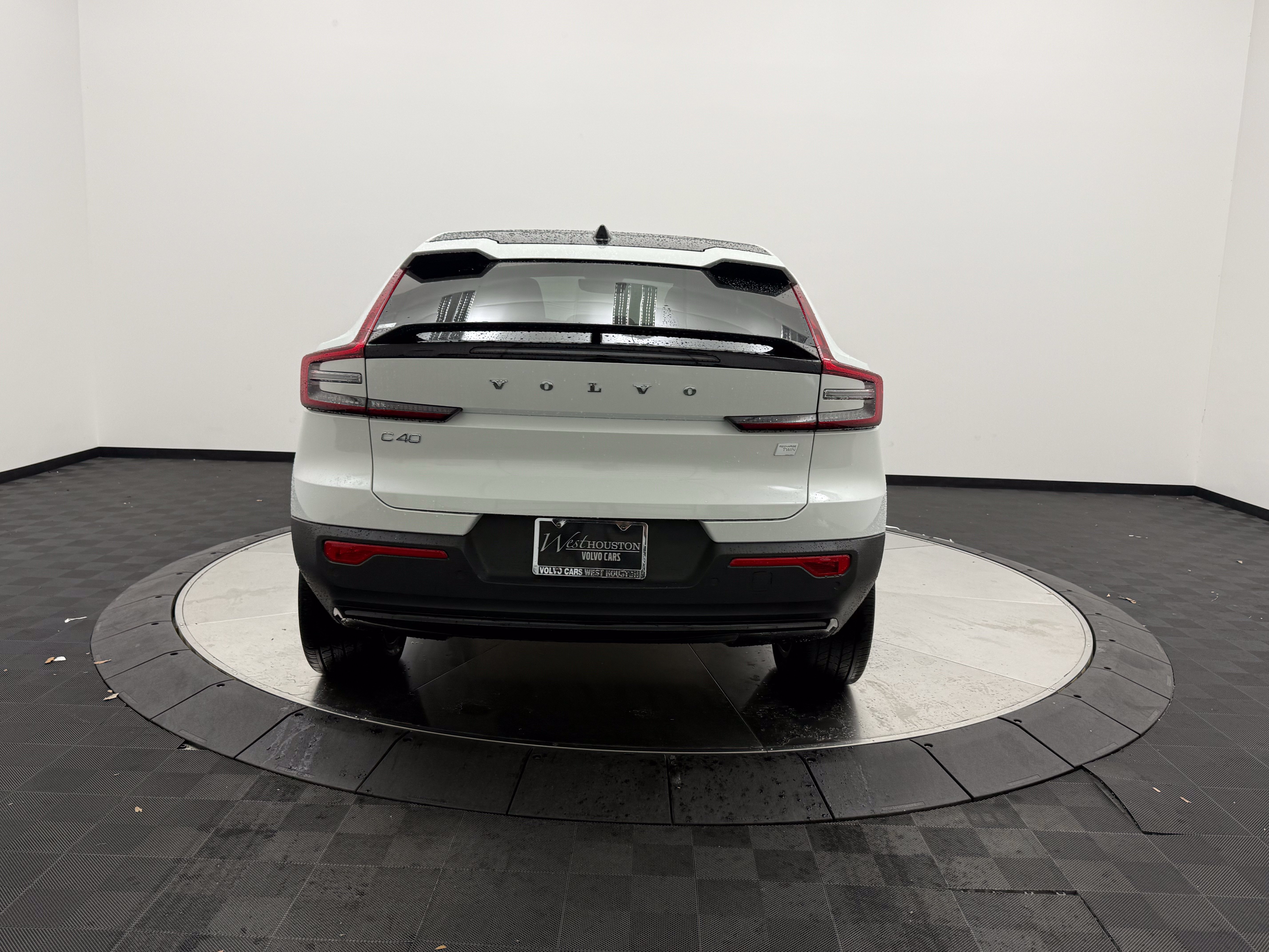 Certified 2023 Volvo C40 Recharge Core AWD/4WD image 6