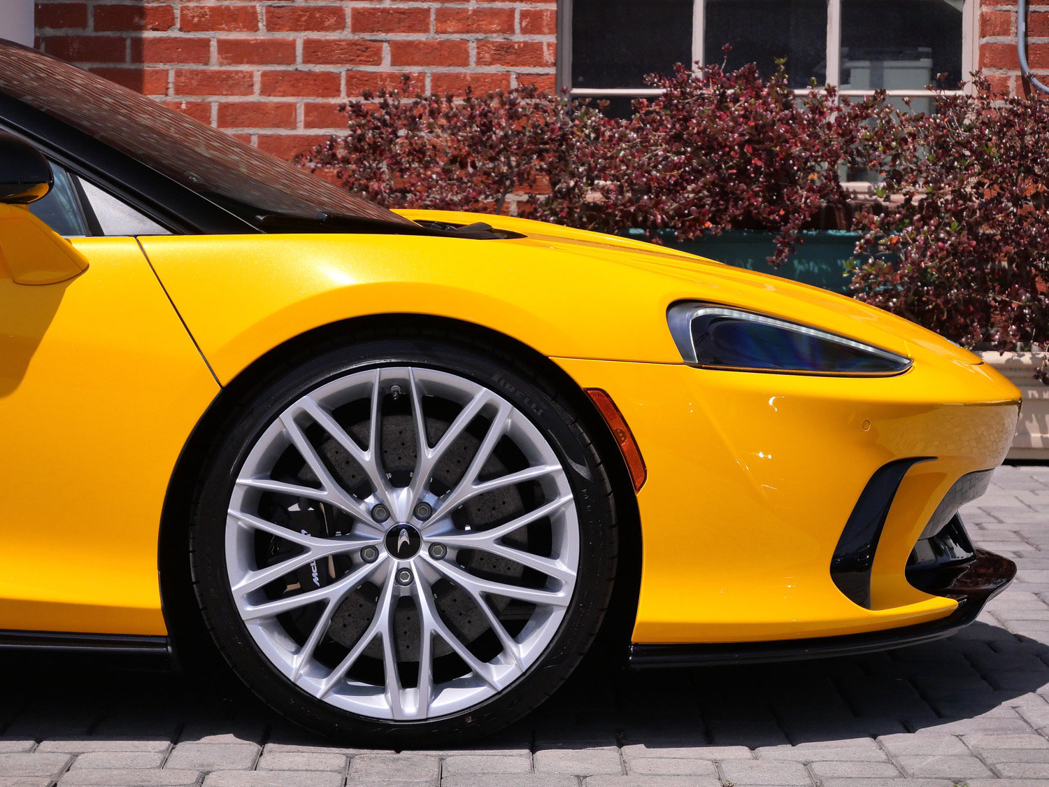 New 2026 McLaren GTS RWD image 7