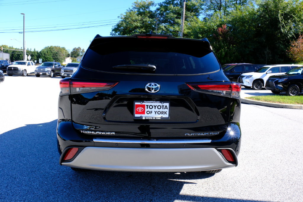 New 2026 Toyota Highlander Platinum AWD/4WD image 4