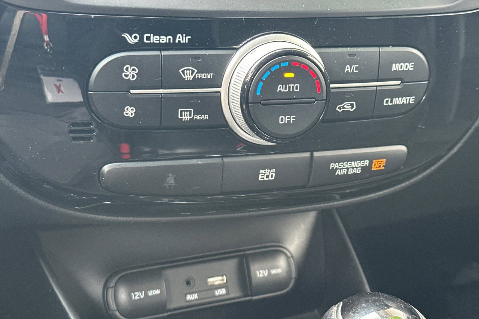 Used 2015 Kia Soul + w/ Audio Package FWD image 18