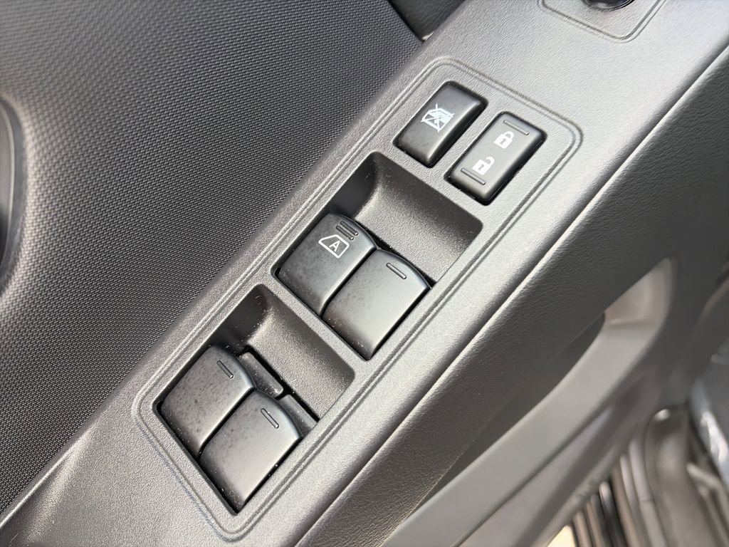 Used 2024 Nissan Frontier SL w/ Technology Package RWD image 19