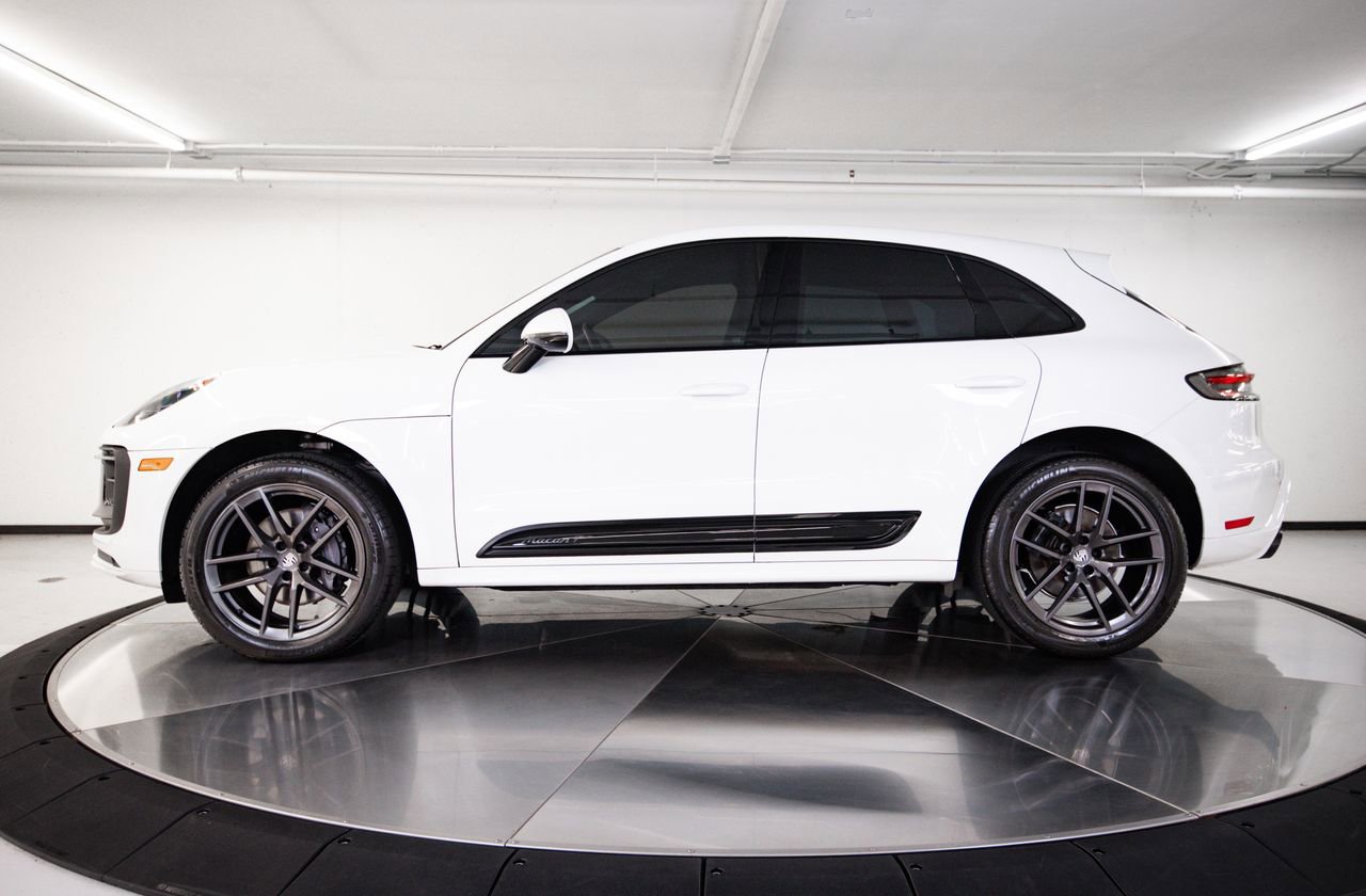 Certified 2023 Porsche Macan Turbo AWD/4WD image 2