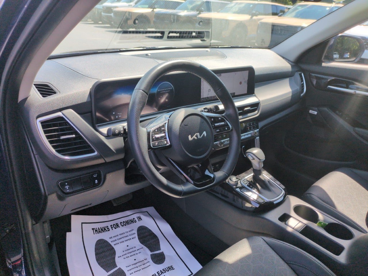 Certified 2024 Kia Seltos SX w/ SX Sunroof Package AWD/4WD image 15