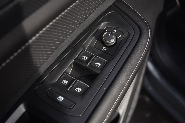 New 2026 Volkswagen Atlas Cross Sport SEL Premium R-Line image 8