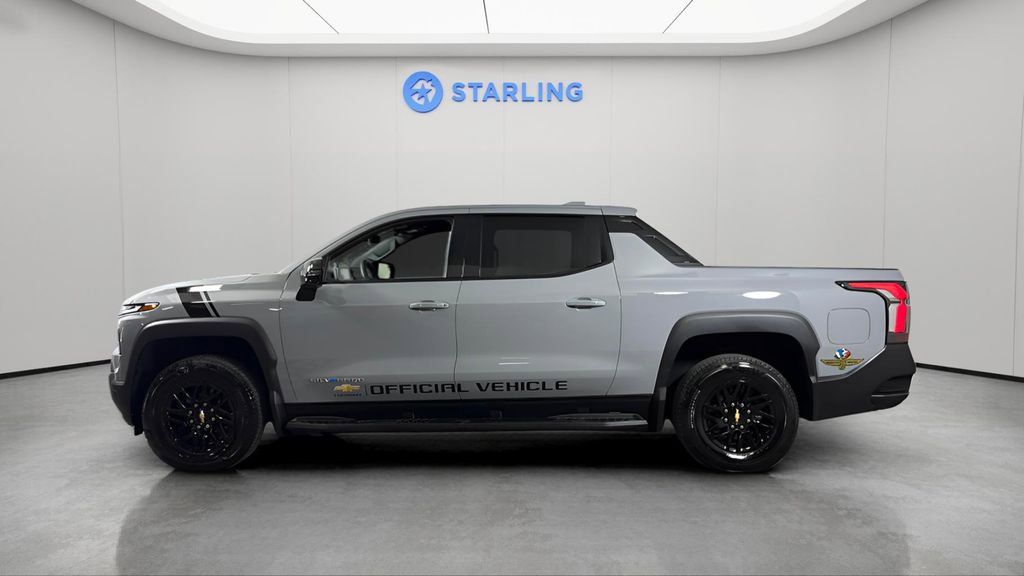 Certified 2025 Chevrolet Silverado EV LT image 3