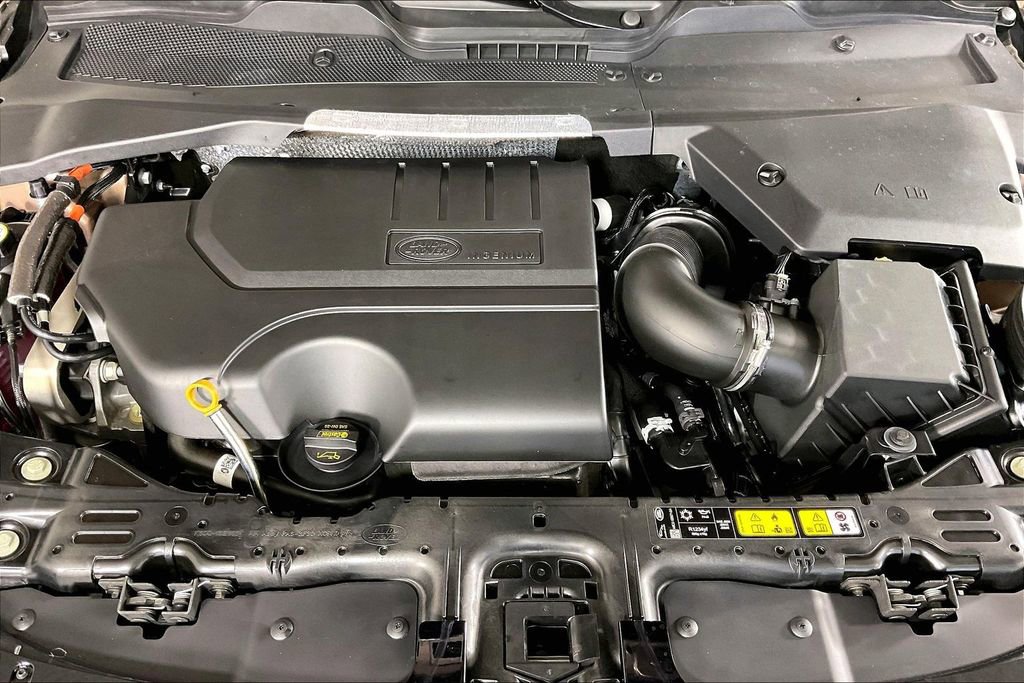 Used 2024 Land Rover Range Rover Evoque Dynamic SE image 9