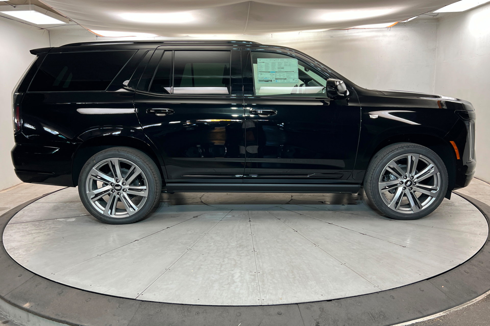 New 2026 Cadillac Escalade Platinum Sport AWD/4WD image 7