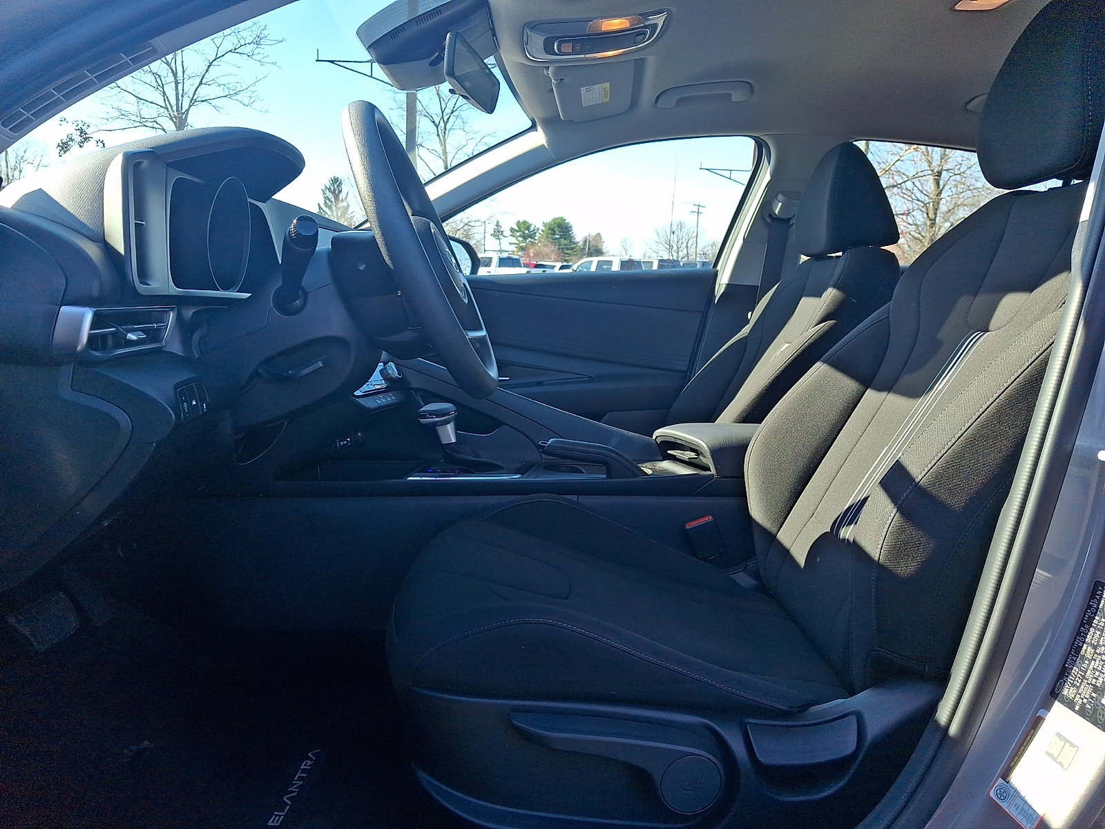 Used 2023 Hyundai Elantra SEL image 13