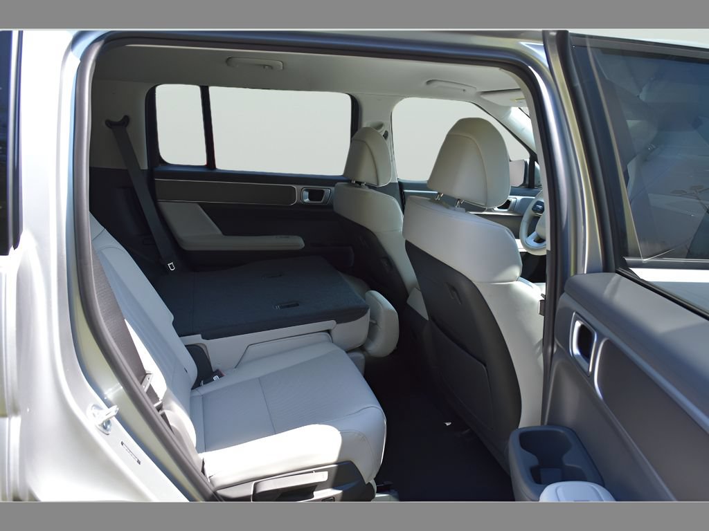New 2026 Hyundai Santa Fe SEL FWD image 14