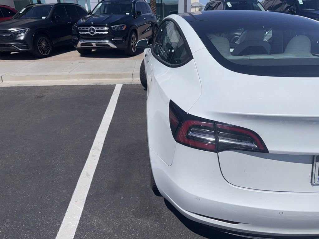 Used 2021 Tesla Model 3 Long Range AWD/4WD image 3