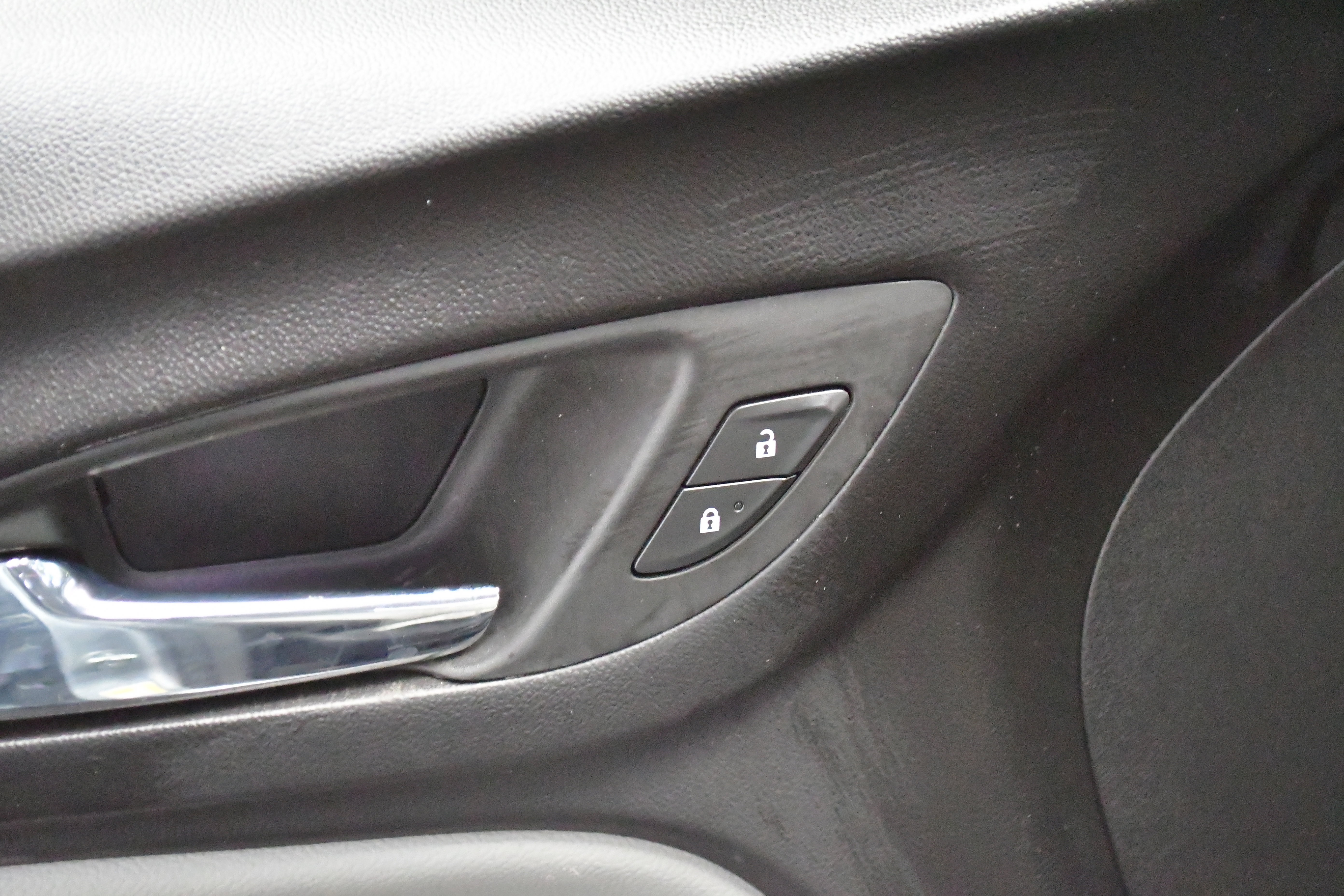 Used 2024 Chevrolet Equinox LT image 17