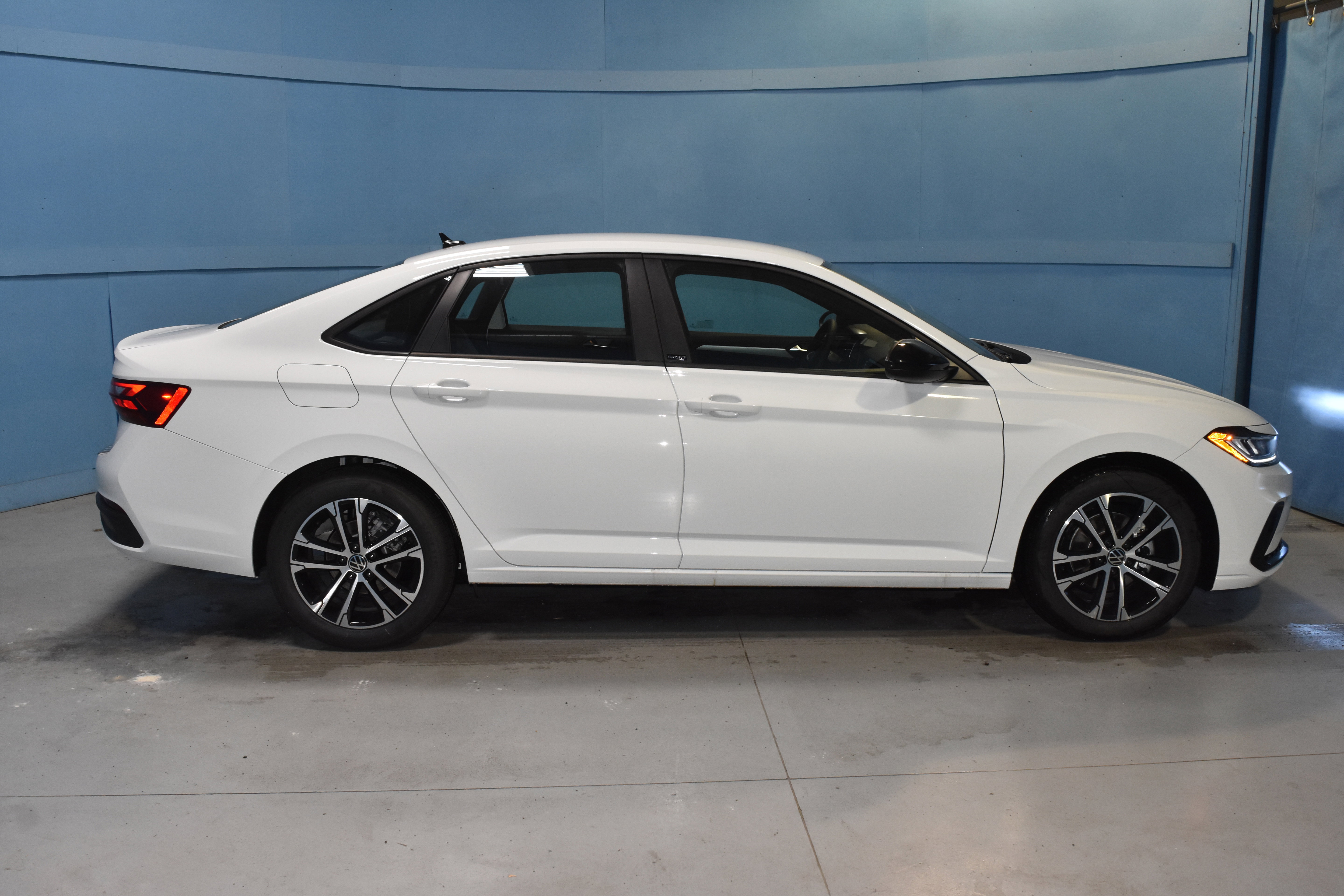 New 2026 Volkswagen Jetta Sport FWD image 18