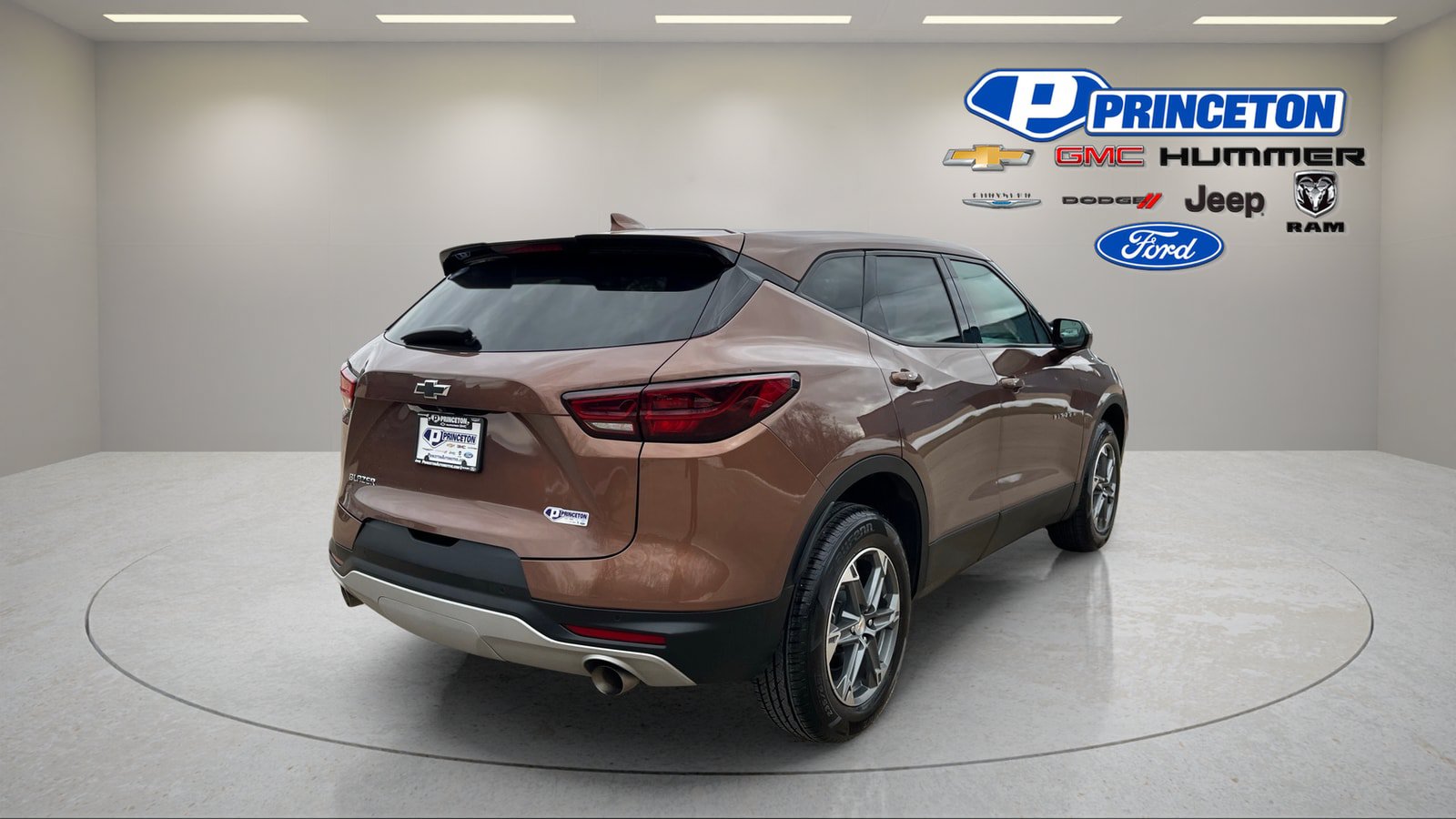 Used 2023 Chevrolet Blazer LT w/ Driver Confidence Package FWD image 7