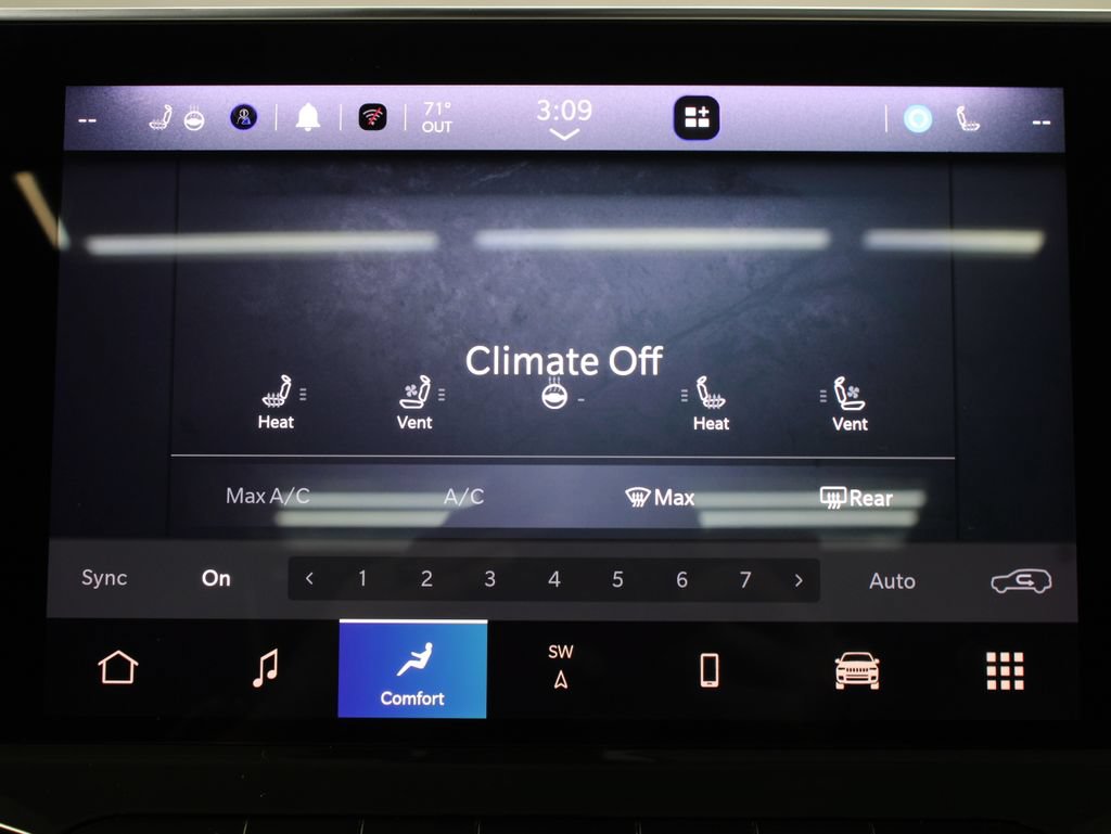 Used 2023 Jeep Compass High Altitude w/ Driver Assist Group I AWD/4WD image 24