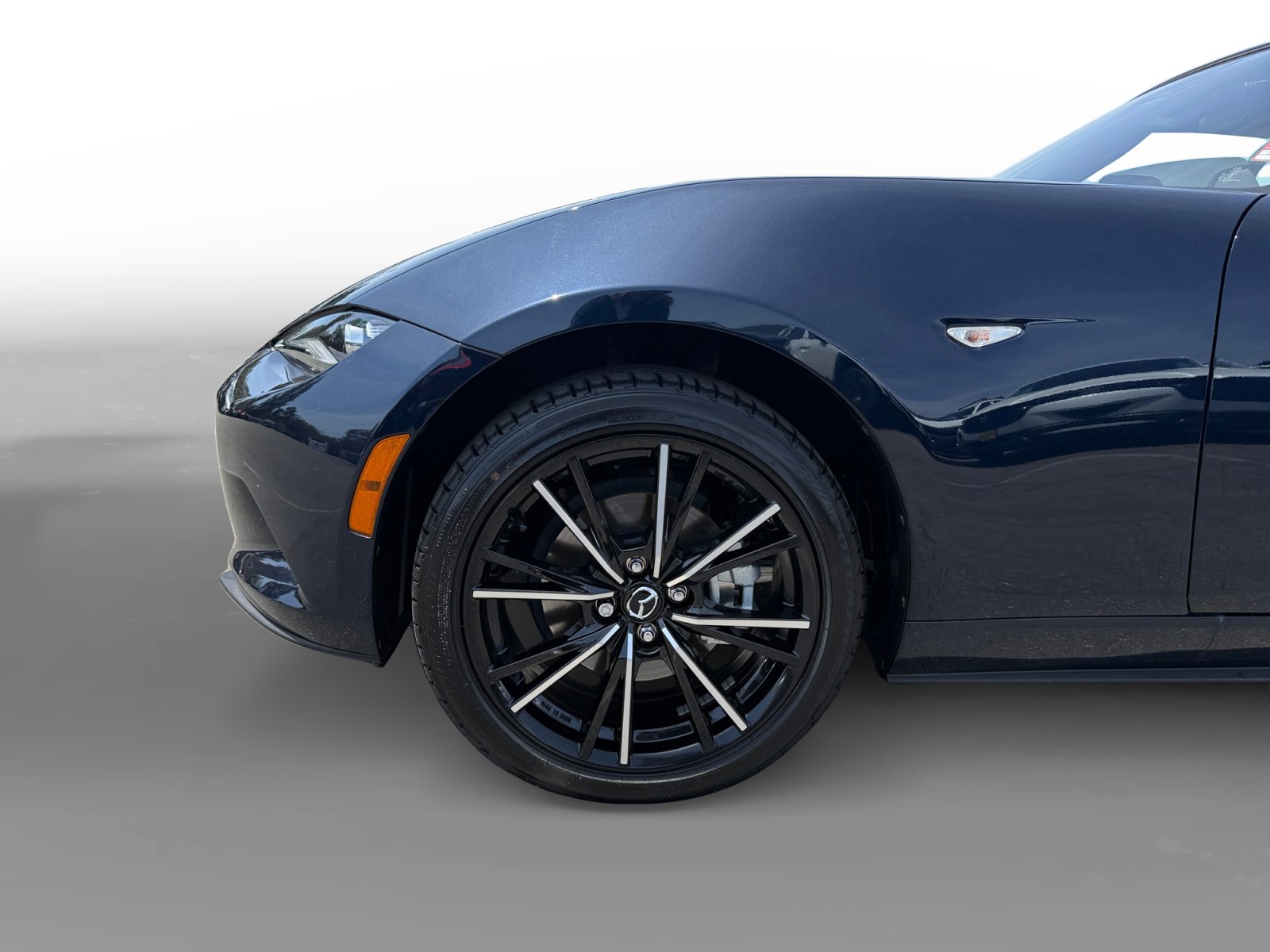 Certified 2025 MAZDA MX-5 Miata RF Grand Touring RWD image 9
