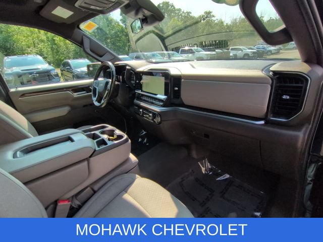 Used 2022 Chevrolet Silverado 1500 LT AWD/4WD image 29