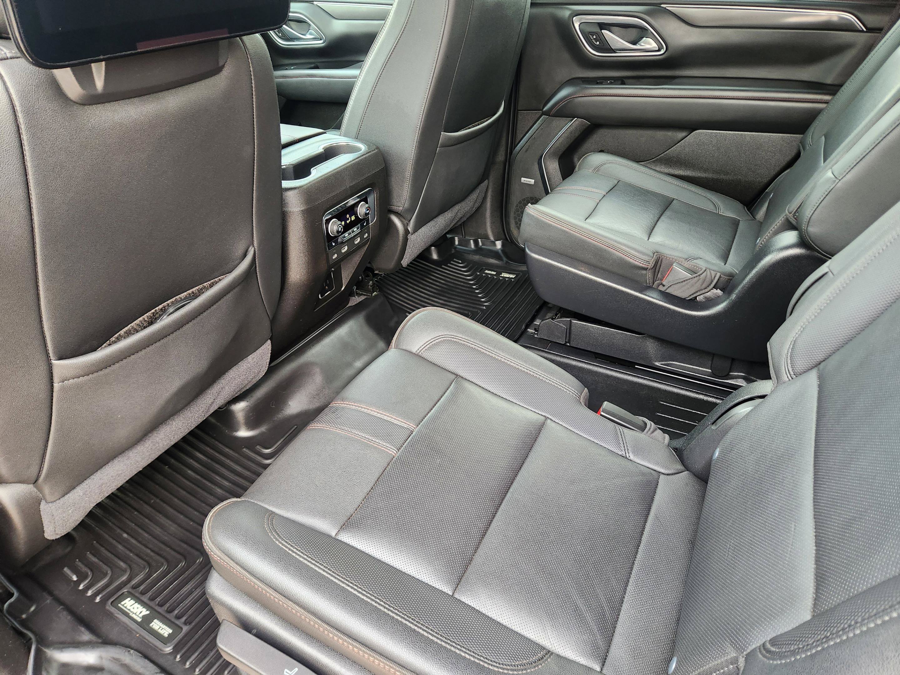 Used 2021 Chevrolet Tahoe RST w/ Luxury Package RWD image 25