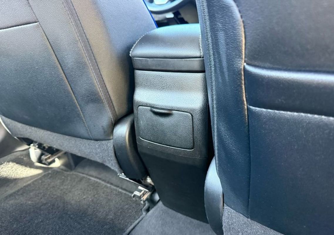 Used 2017 Toyota Corolla SE image 34