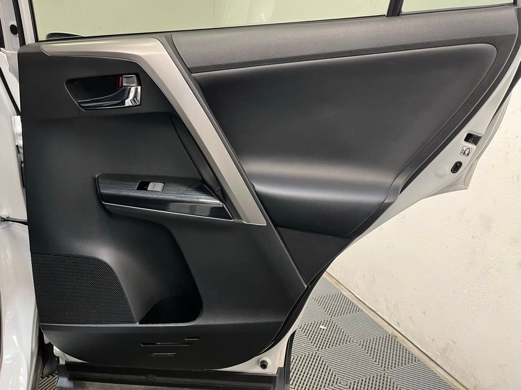 Used 2017 Toyota RAV4 Limited w/ Advanced Technology Package image 18