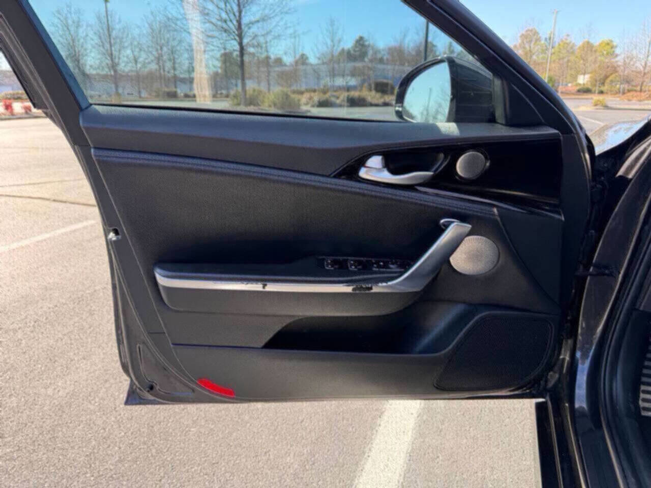 Used 2021 Kia Stinger GT-Line w/ Sun & Sound Package RWD image 9