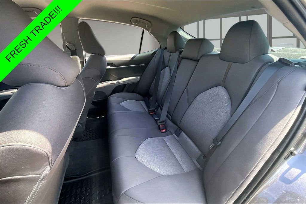 Used 2020 Toyota Camry LE FWD image 22