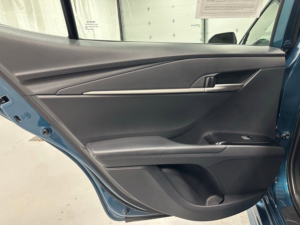 Used 2026 Toyota Camry SE FWD image 43
