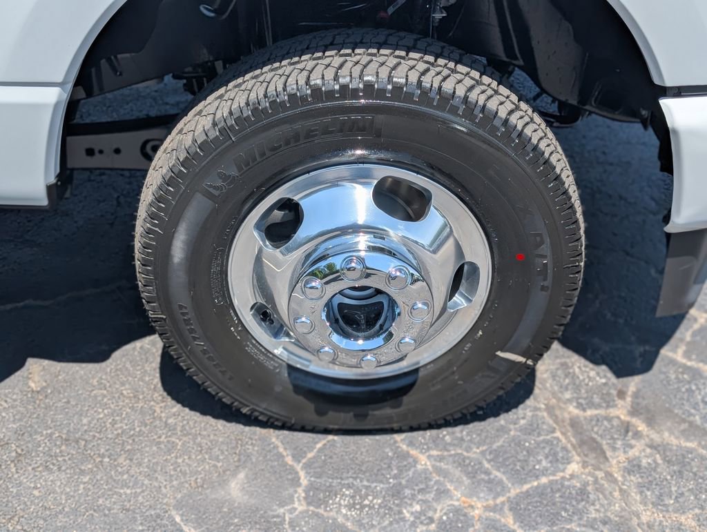 New 2026 Ford F350 XL AWD/4WD image 19