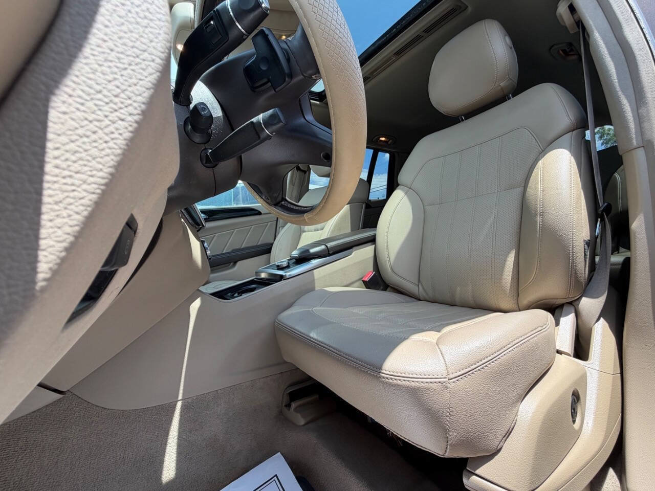 Used 2016 Mercedes-Benz GL 450 4MATIC image 10