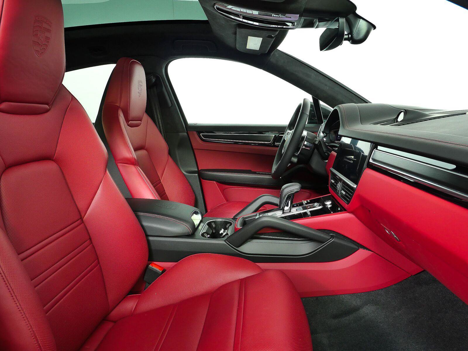 Used 2023 Porsche Cayenne GTS AWD/4WD image 22