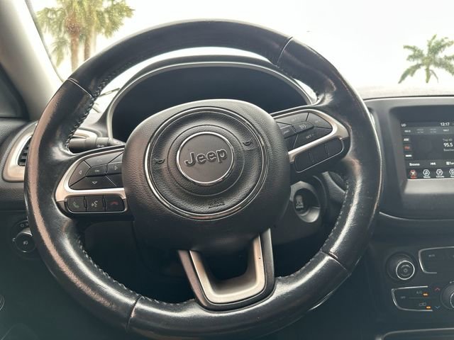 Used 2020 Jeep Compass Latitude FWD image 10