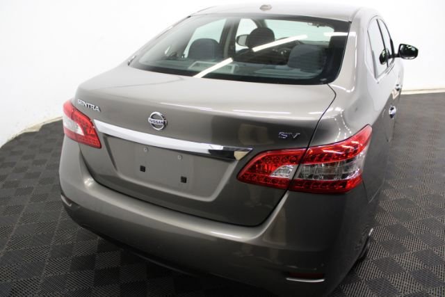 Used 2015 Nissan Sentra SV FWD image 4