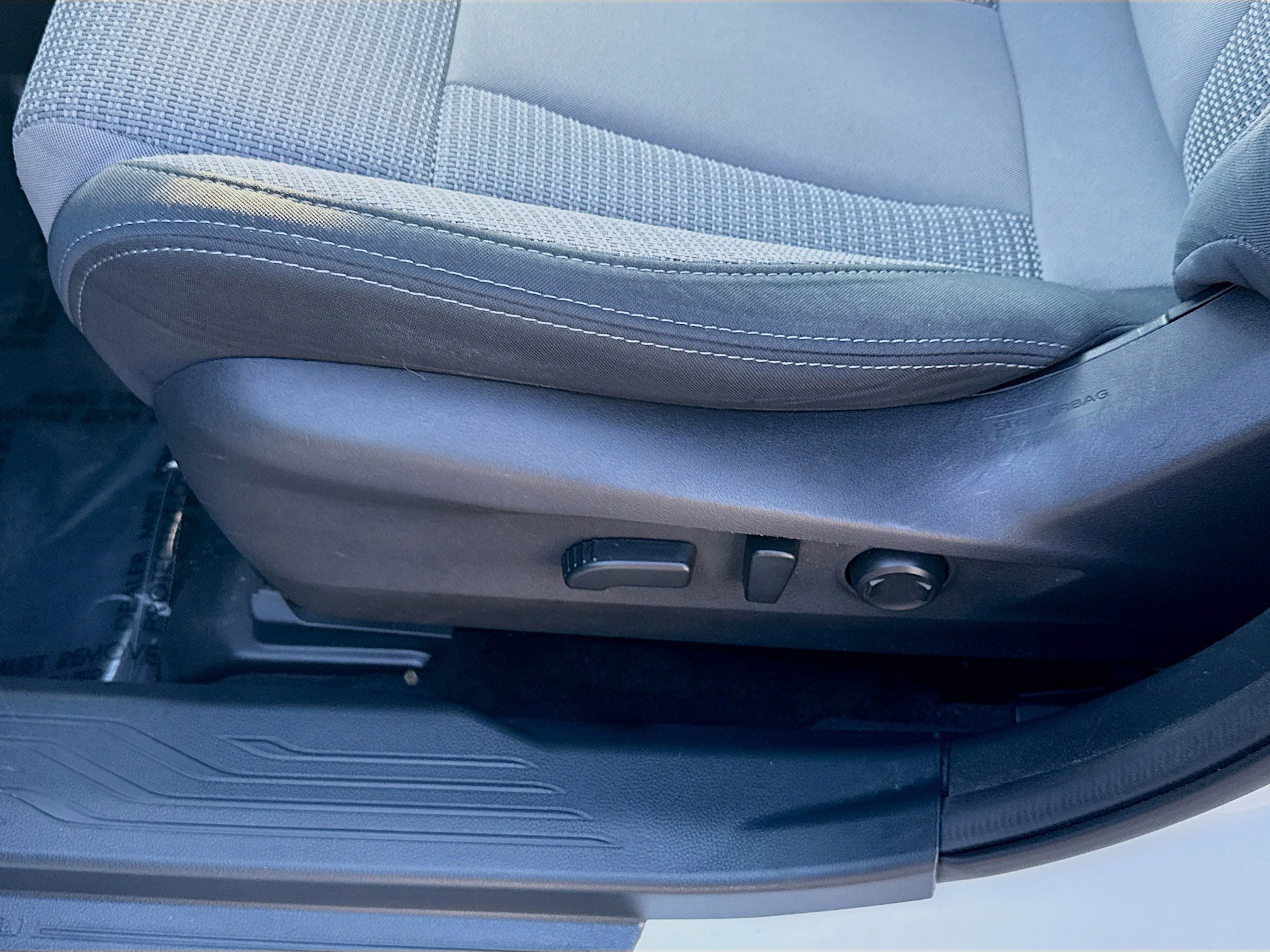Used 2022 Subaru Outback Premium image 15