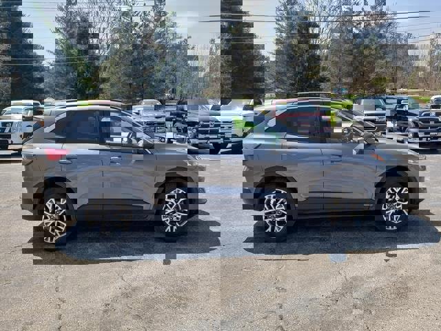 Used 2021 Ford Escape SEL w/ Technology Package image 9