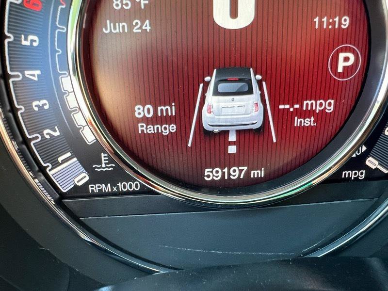 Used 2017 FIAT 500 Lounge FWD image 17
