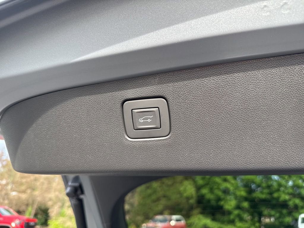 New 2026 Buick Envista Sport Touring w/ Convenience I Package FWD image 37