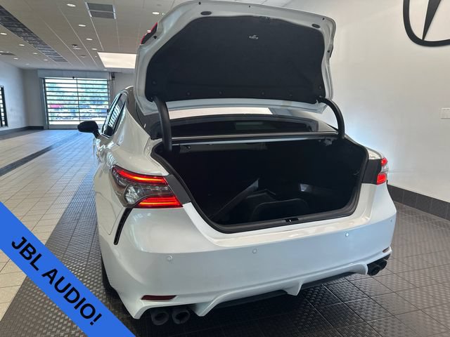 Used 2022 Toyota Camry XSE w/ Navigation Package FWD image 5