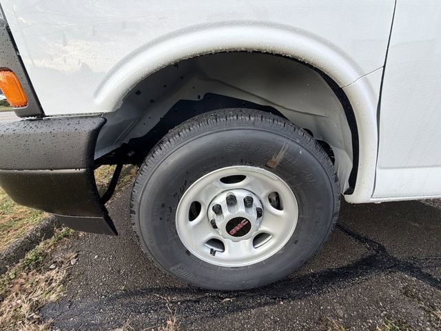 New 2026 GMC Savana 2500 w/ Driver Convenience Package image 10