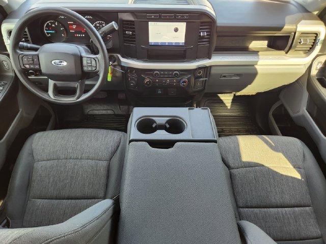 Used 2023 Ford F350 4x4 Crew Cab DRW Super Duty image 28