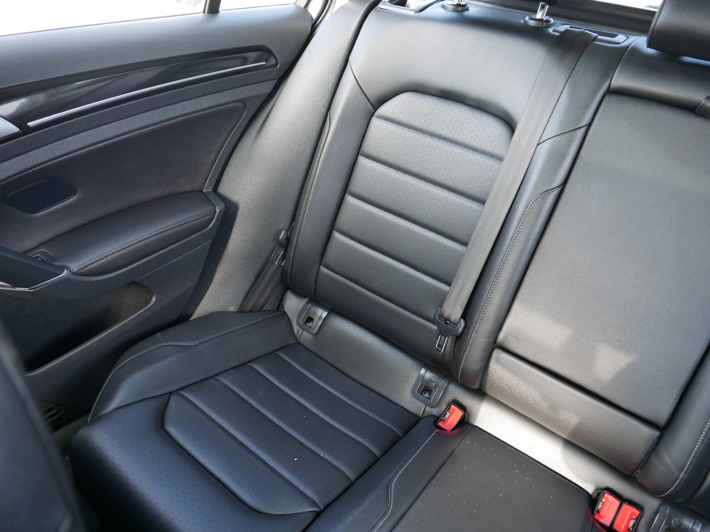 Used 2017 Volkswagen Golf SEL image 12