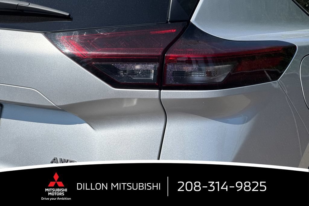 Used 2025 Nissan Rogue SV AWD/4WD image 29