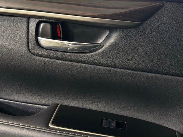 Used 2016 Lexus ES 350 w/ Premium Package w/Wood Trim FWD image 29