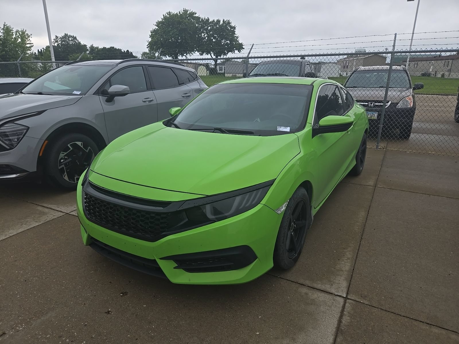 Used 2016 Honda Civic LX-P image 2
