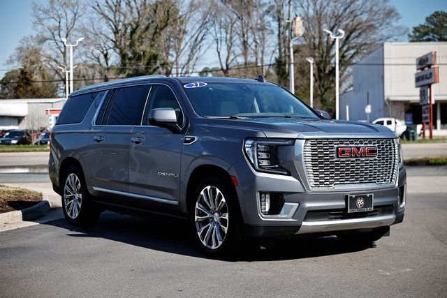 Used 2021 GMC Yukon XL Denali w/ Denali Ultimate Package image 13