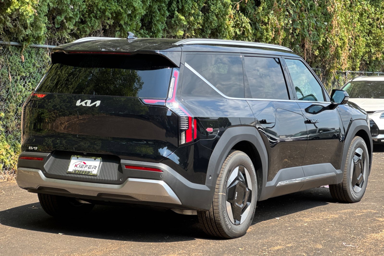 New 2026 Kia EV9 Wind image 3