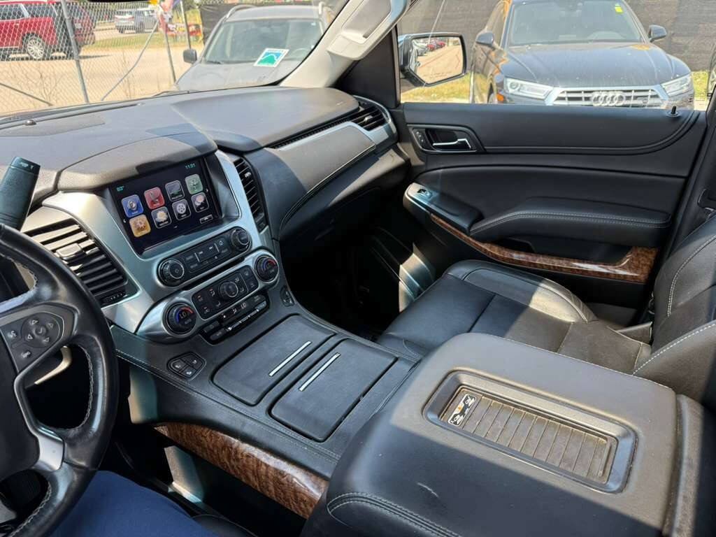 Used 2019 Chevrolet Suburban Premier RWD image 46