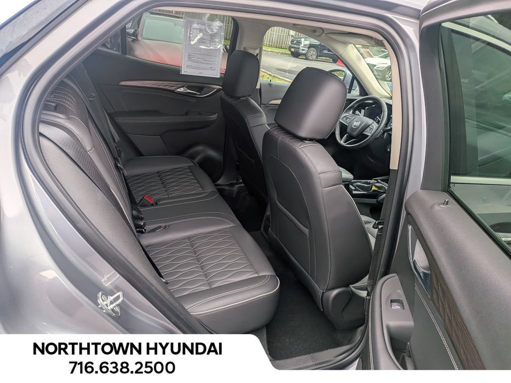 Used 2021 Buick Envision Avenir AWD/4WD image 38