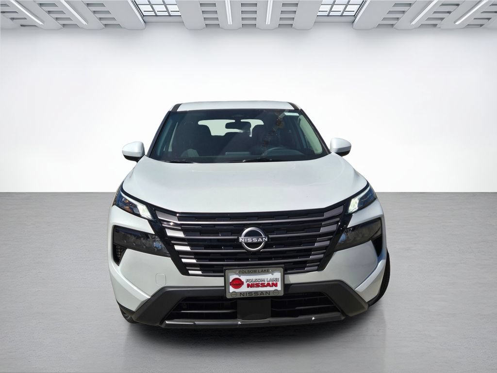 New 2026 Nissan Rogue SV FWD image 2