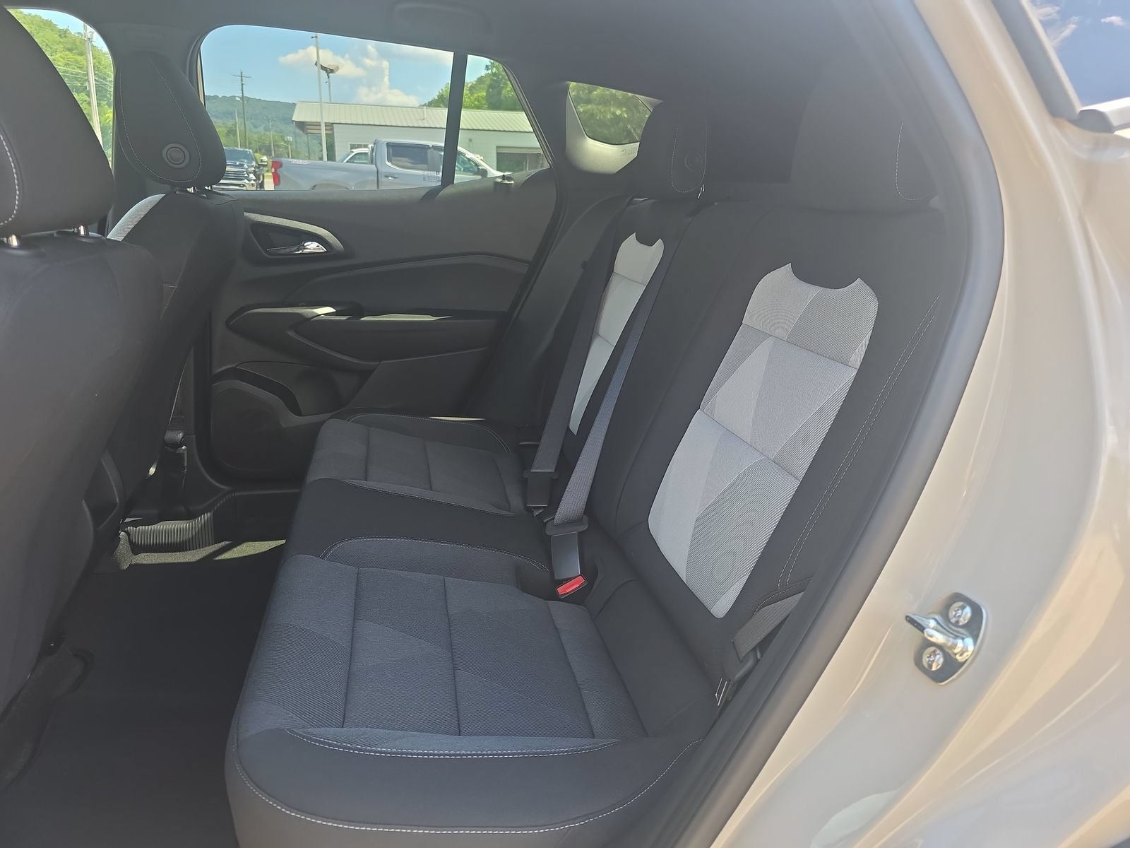 New 2026 Chevrolet Trax RS w/ Driver Confidence Package FWD image 24